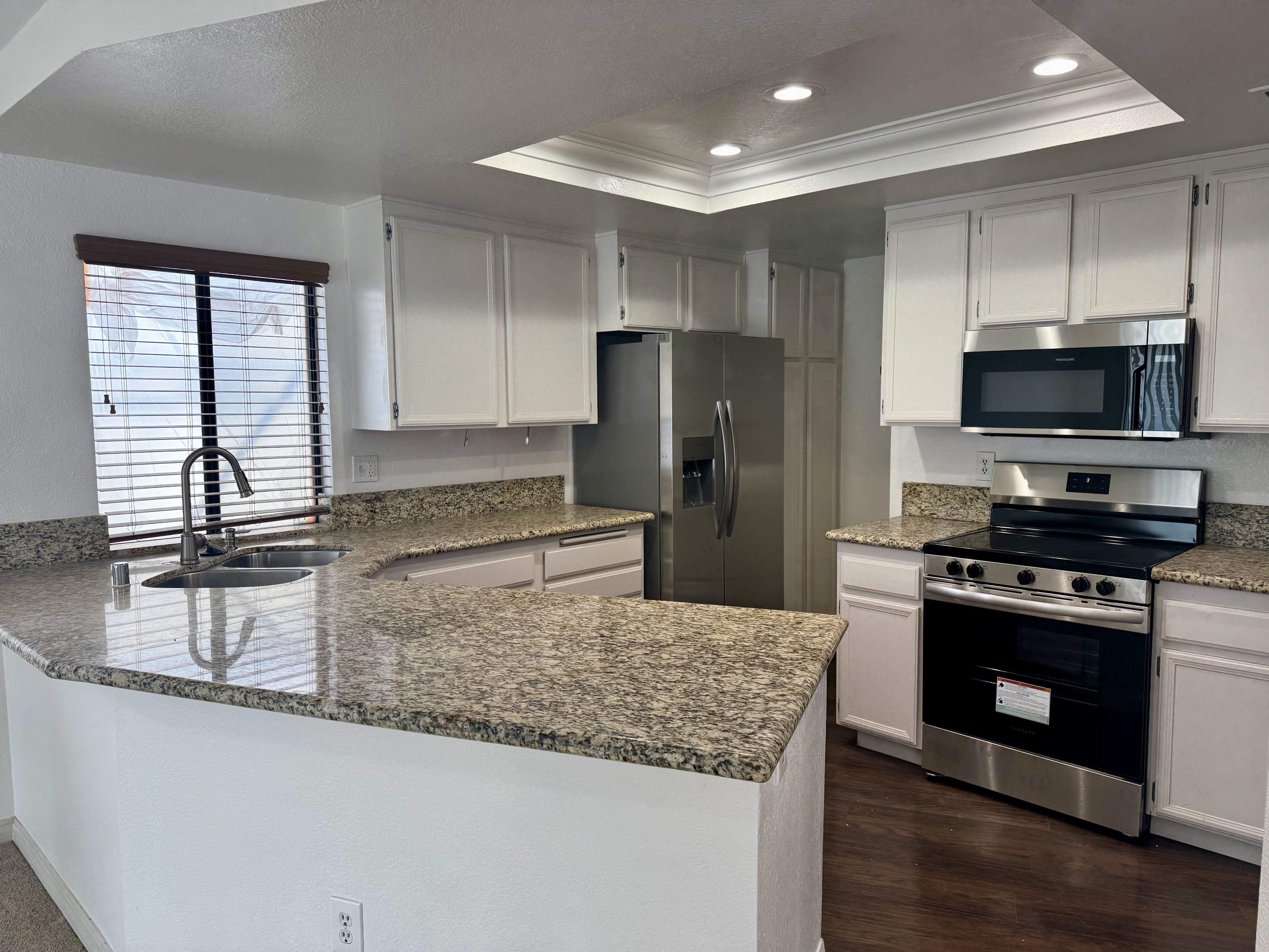 9270 Towne Centre Dr #33