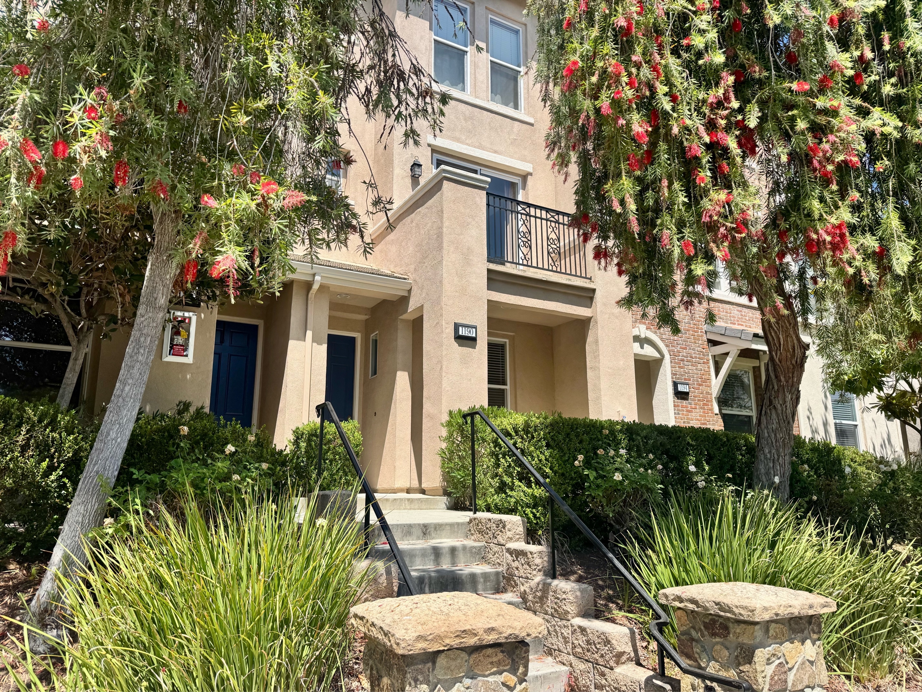 1190 Elfin Forest Road West - 1