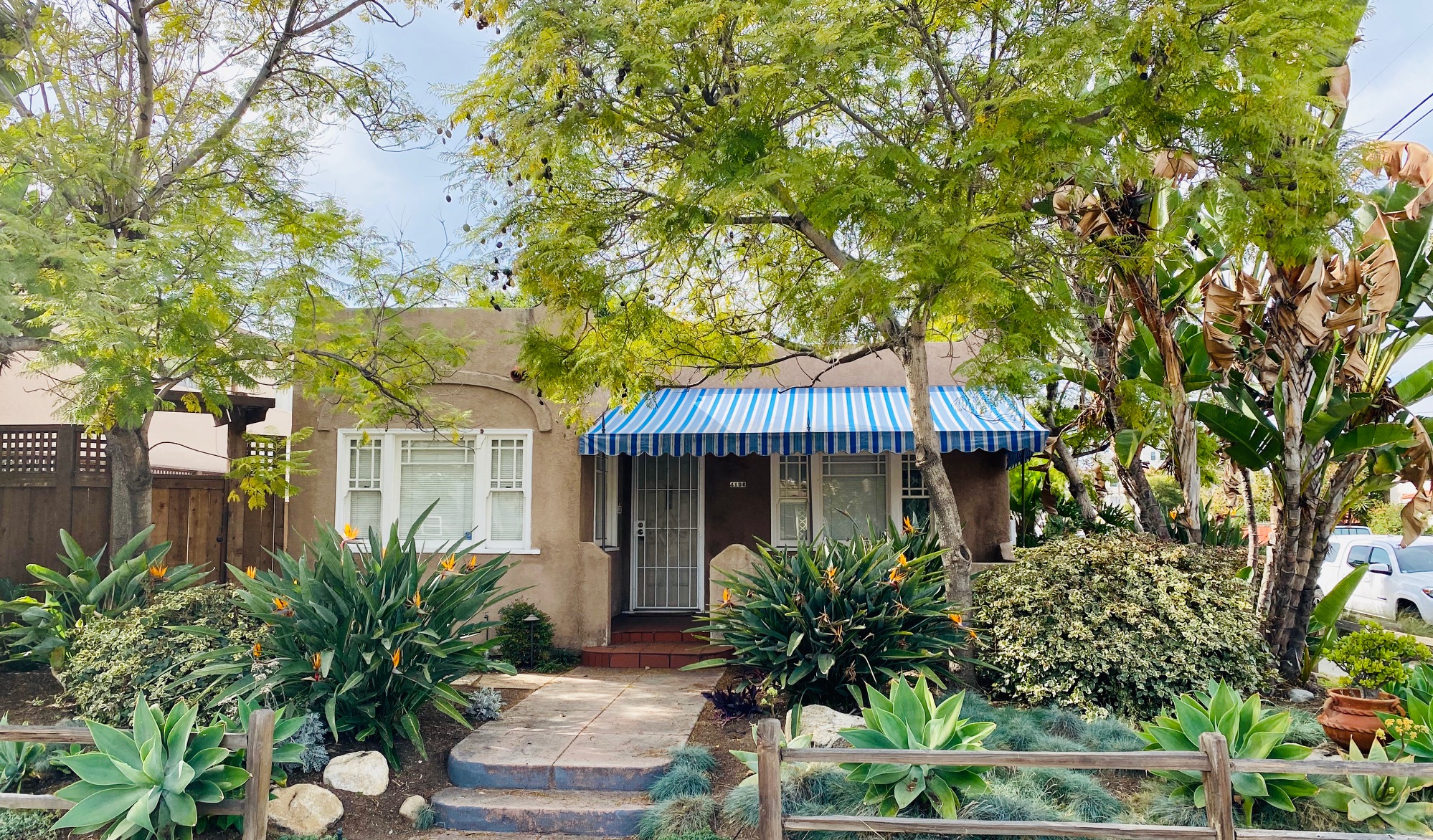 4196 Iowa Street